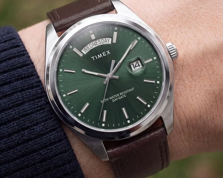 Timex Legacy Day and Date am Handgelenk