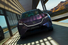 Importeure attackieren den deutschen Markt kompromisslos: Die KBA-Zahlen belegen extreme Wachstumsraten für elektrische Neuzugänge wie den Mazda CX-6e.