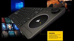 Keyboard fürs Wohnzimmer: Corsair K83 Wireless Entertainment Keyboard mit Joystick und Touchpad.