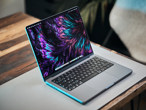 Apple MacBook Pro 14 2023 im Test - Der M2 Pro wird im kleinen MacBook Pro eingebremst