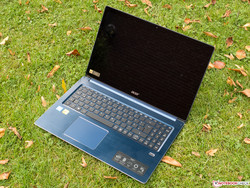 Swift 3 - blaue Intel Version mit äußerlich identischem Chassis