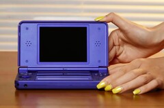 Der Anbernic RG DS Plus erhält wesentlich höher auflösende Displays.