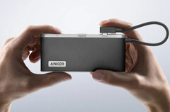 Anker präsentiert mit dem Anker 655 einen neuen 8-in-1 USB-C-Hub im edlen Kunstleder-Design. (Bild: Anker)