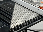 Tesla Nickel-Lithium-Batterie: Mehr Reichweite und längere Lebensdauer (Bildquelle: Not a Tesla)