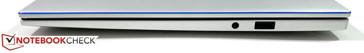 Rechte Seite: kombinierter 3,5-mm-Klinkenanschluss, 1x USB 2.0