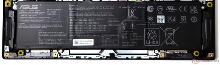 Der 63-Wh-Akku des VivoBook 14X bietet ordentliche Laufzeiten