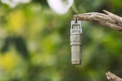 Die Olight iUltra mit geschütztem USB-C-Anschluss. (Bildquelle: Olight)