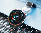 Die Huawei Watch 4 Pro Space Edition wird mit einem Armband aus Titan geliefert. (Bild: Notebookcheck)
