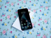Das Motorola Moto G87 bringt ein sehr helles AMOLED mit, was nicht immer nur positiv ist.