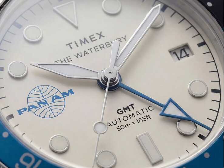 Timex Pan Am Waterbury Automatic GMT Uhr Nahaufnahme des Zifferblatts