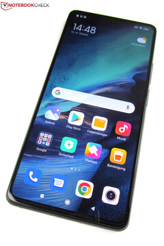 Das 6,67 Zoll große Xiaomi 11T startet ab offiziell 550 Euro für die 128-GB-Version. Mit 256 GB kostet es 600 Euro.