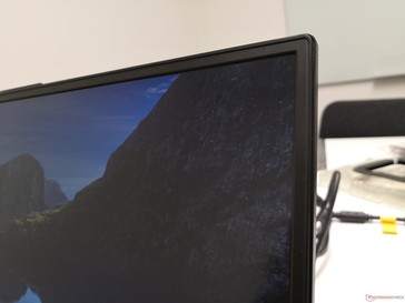 Dünne Ränder an drei Seiten