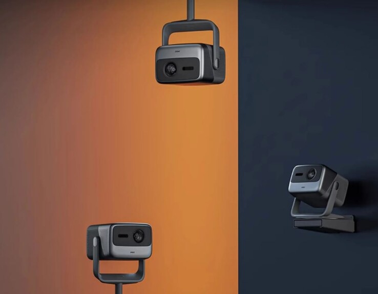 Der Beamer lässt sich relativ flexibel positionieren