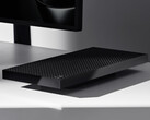 Die Surface RTX Spark Dev Box besitzt 1.000 Lüftungsöffnungen als Symbol für ihre Rechenleistung von 1.000 Teraflops