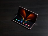 Kunden kaufen das Samsung Galaxy Z Fold2 vor allem wegen des faltbaren Displays im Tablet-Format. (Bild: Samsung)