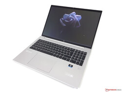 Im Test: HP EliteBook 865 G9. Testgerät zur Verfügung gestellt von: