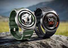 Die OnePlus Watch 4 setzt auf ein Titan-Gehäuse mit einer Front aus Saphirglas.