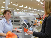 Bezahlen mit dem Smartphone: Aldi Süd und Lidl führen kontaktloses Zahlen ein (Bild: © Aldi Süd) 