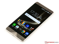 Im Test: Asus ZenFone 3 Deluxe (ZS570KL). Testgerät zur Verfügung gestellt von Asus Deutschland