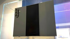 Das erste doppelt faltbare Samsung-Foldable mit 10 Zoll Display zeigt sich im Video mit mehr Details. (Bildquelle: Omokgyo Electronics Mall, editiert)