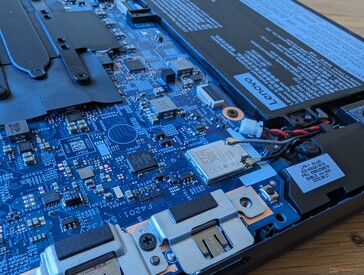 Non-removable WLAN module