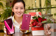 LG V30: Marktstart für die Farbvariante Raspberry Rose in Korea.