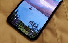 Dieses Motiv hat als Hintergrundbild die Macht, viele Android-Phones in nutzlose Briefbeschwerer zu verwandeln. (Bild: SnazzyQ)