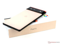 Das Google Pixel 6 und das Pixel 6 Pro haben nach wie vor mit einigen Software-Problemen zu kämpfen. (Bild: Google)