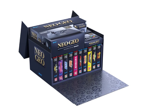 Die NeoGeo AES+ Ultimate Edition enthält 10 Spielkassetten.