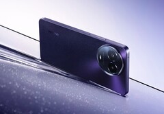 Das Realme 11x 5G wird wahlweise in Schwarz oder in Hellblau angeboten. (Bild: Realme)