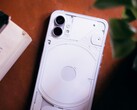 Das Nothing Phone (2a) soll wie schon ältere Nothing-Smartphones in Weiß angeboten werden. (Bild: Ajay CV)