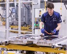 BMW: Dingolfing startet zweite Fertigungslinie für E-Motoren und Produktion von Hochvoltbatterien für Plug-in-Hybride.