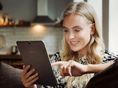 Samsung Galaxy Tab S2 9.7: Jetzt auch im Gold-Look mit passendem Book Cover