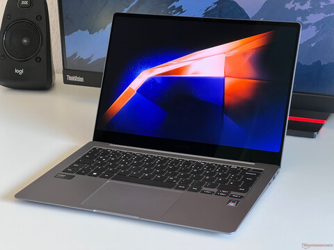 Samsung Galaxy Book4 Pro 14 im Test - Teurer Alltags-Laptop mit OLED-Touchscreen