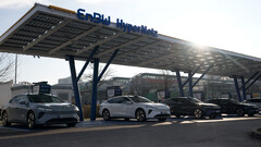 NIO: E-Auto Power Swap Stations für 5-Minuten-Batteriewechsel an EnBW Schnellladeparks.