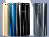 Auf Amazon sind vorerst nur die blaue und silberne Version des Honor 9 gelistet.