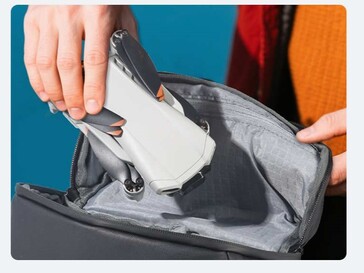 Die Drohne lässt sich falten (Bildquelle: Lyzrc)