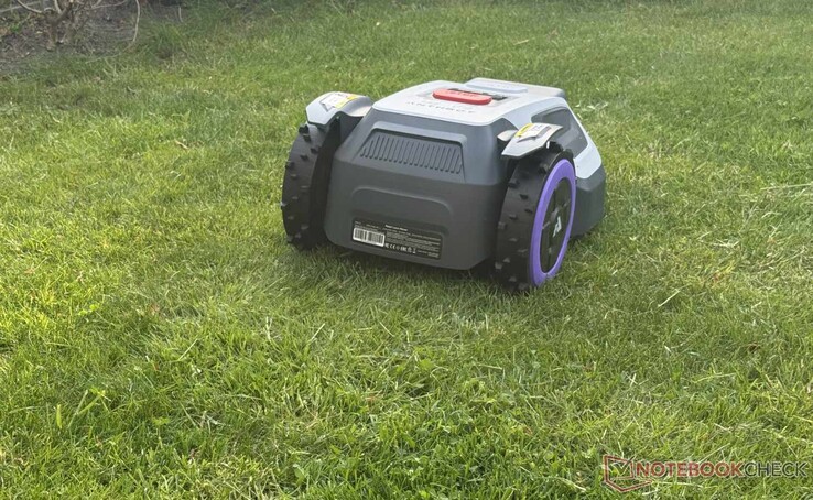 Anthbot M9 bei der Arbeit
