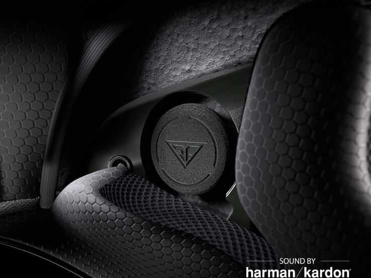 Die 40 Millimeter Harman-Kardon-Lautsprecher sind ab Werk verbaut
