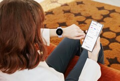Nach Einführung des Zyklus-Trackings soll die Samsung Galaxy Watch5 (Pro) weitere Funktionen im Zusammenspiel mit dem Hauttemperatursensor erhalten. (Bild: Samsung)