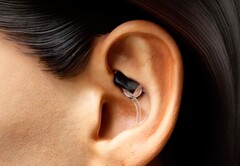 Das neueste Wearable von Stat Health kann ganztags im Ohr getragen werden. (Bild: Stat Health)