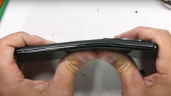 Bricht zwar im JRE Durability-Test, scheint aber weiterhin zu funktionieren: Das Xiaomi 12s Ultra.