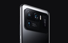 Der Nachfolger des abgebildeten Xiaomi Mi 11 Ultra soll Performance-Rekorde brechen. (Bild: Xiaomi)