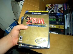 Die YouTuber fanden unter anderem ein original verschweißtes Exemplar von The Legend of Zelda: The Wind Waker für den Nintendo GameCube (Bild: Cheap Finds Gold Mines)