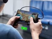 Anker bietet ein etwas kurioses Gamepad an, das komplett auf Buttons verzichtet. (Bild: Anker)