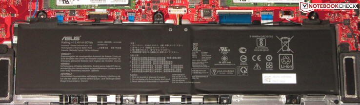 Der Akku bietet eine Kapazität von 90 Wh.