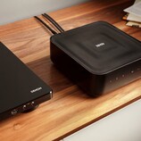 Der Denon Home Amp packt 100 Watt Leistung und viele Streaming-Features ins kompakte Gehäuse. (Bildquelle: Denon)