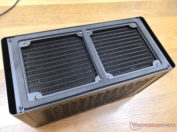 Unter der Oberseite verbirgt sich der Kühlkörper