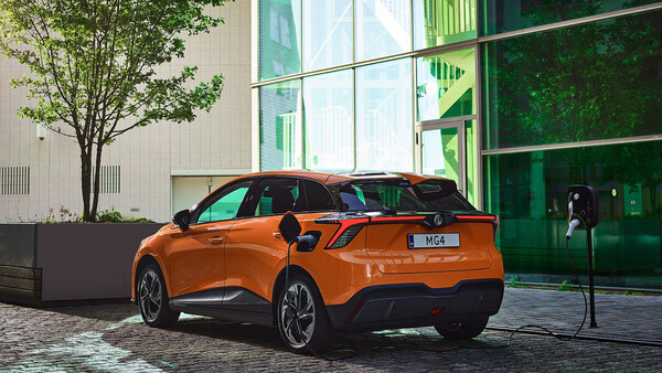 MG4 Electric: Modern, gut ausgestattet und auch noch günstig. Hat MG Motor die perfekte E-Auto-Formel gefunden?