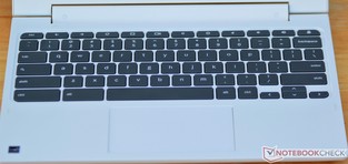 Die Tastatur ist mittelmäßig, zumindest lässt sich auf ihr recht genau tippen